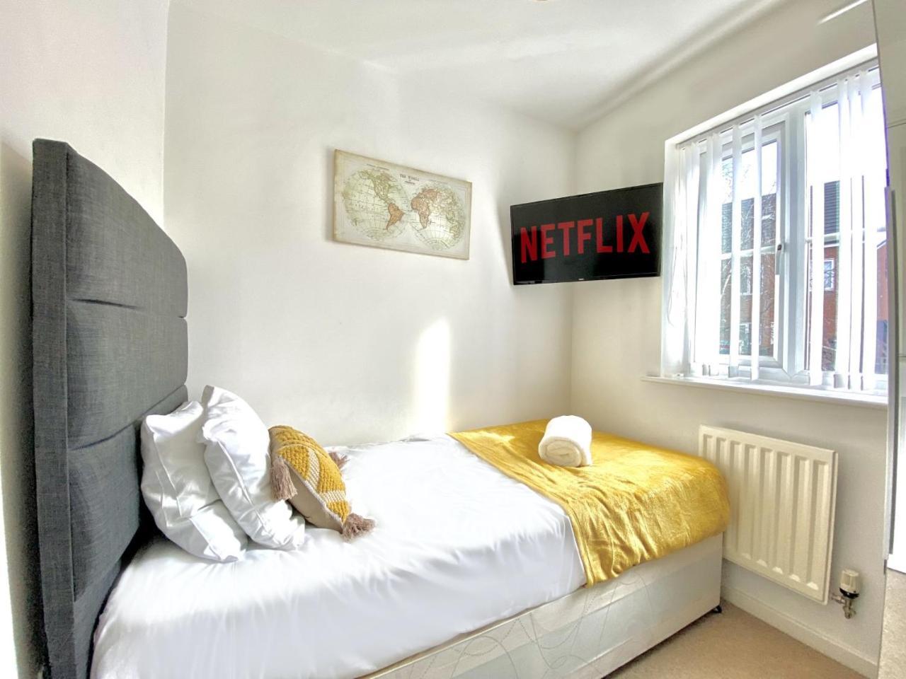 Walsall Group Accommodation エクステリア 写真