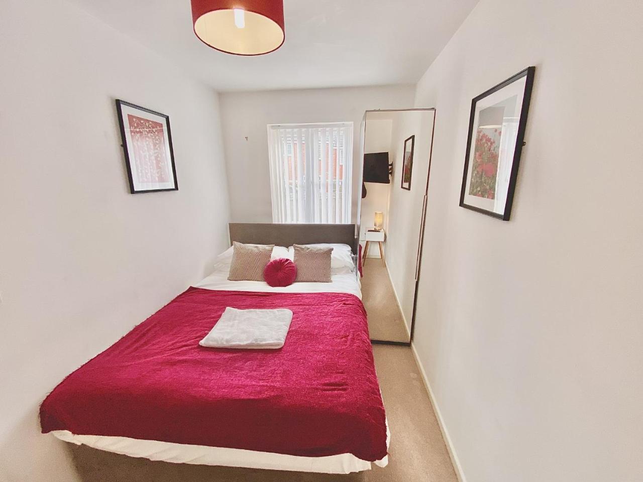 Walsall Group Accommodation エクステリア 写真