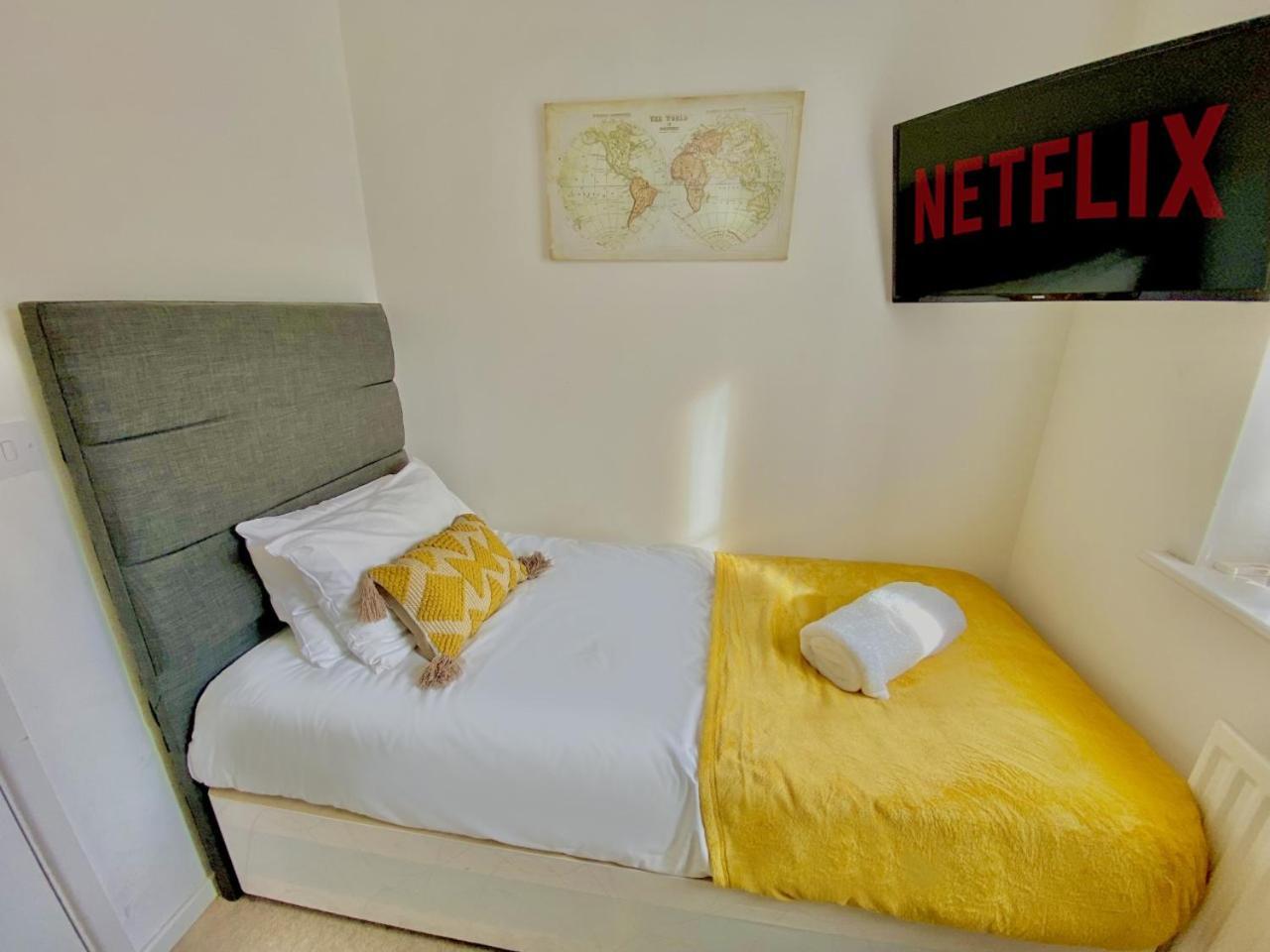 Walsall Group Accommodation エクステリア 写真